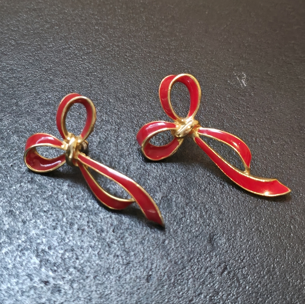 Vintage 80s Red Enamel Bow Earrings
